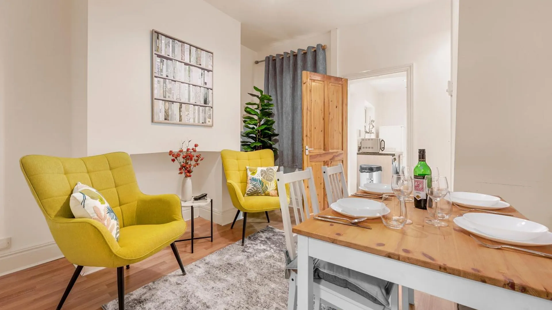 Cosy Well-Connected 3-Bed House contacts